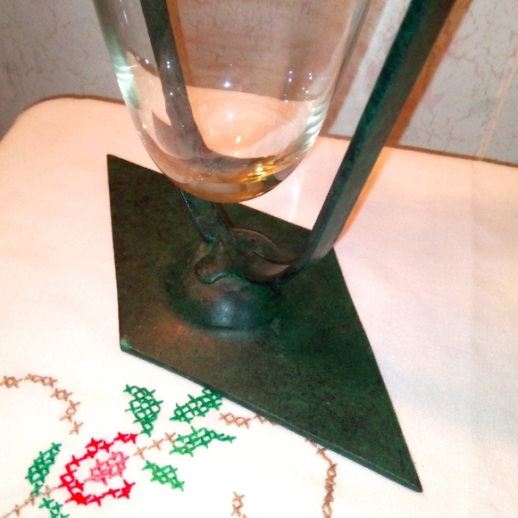 Vintage Wrought Iron Floating Vase Group - Picture 14 of 16